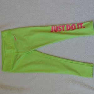 Girls Nike leggings